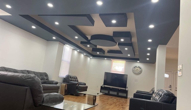 Exquisite and Cozy Home -nDown Town -nA short distance from BWI Airport