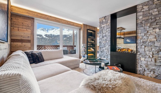 Exquisite Duplex Apartment with Breathtaking Views by Mrs Miggins