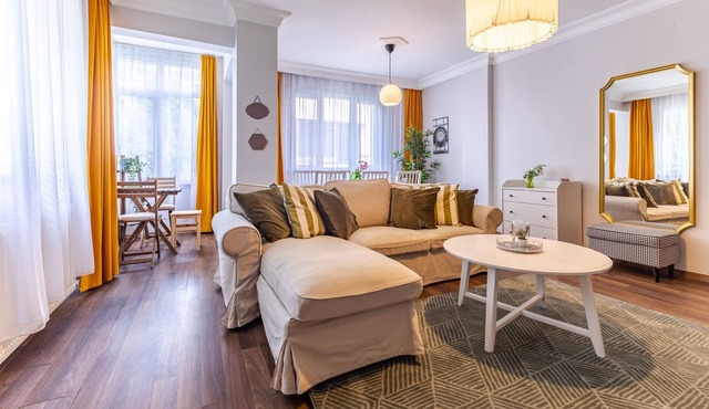 Exquisite Flat Close to Zorlu in Besiktas