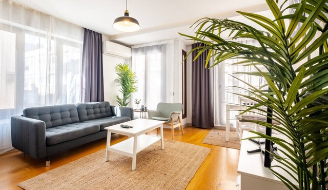 Exquisite Flat with Central Location in Nisantasi