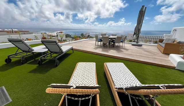Exquisite Plett Penthouse: Landmark Luxury & Panoramic Coastal Views