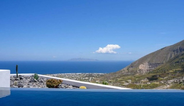 Exquisite Santorini Villa | Villa Pius | 2 Bedrooms