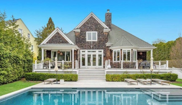 Exquisite Shinnecock Hills Classic, Private Yard featuring Heated Pool,.