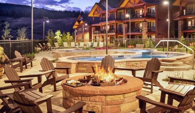 Exquisite Upscale Oasis · Ski Resort