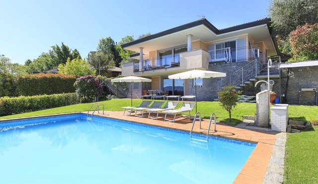 Exquisite villa with pool and fabulous views over the lake! - Villa Seta