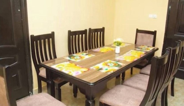 Extended Stay, Tema 3