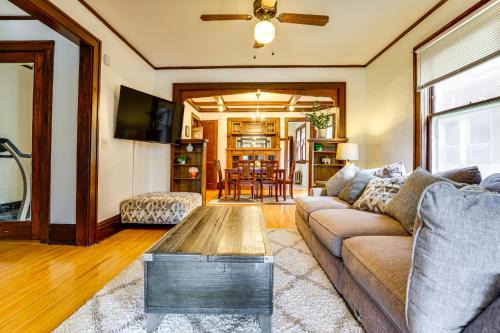 Extended Stays Welcome: 1 MI to North Loop