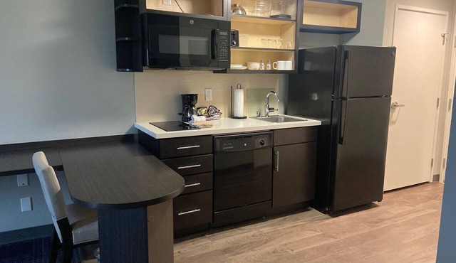 Extended Studio Hotel Ontario