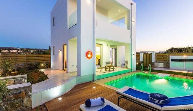 Extraordinary Rethymno Villa | Villa Hantengu | 3 Bedrooms | Beach Front