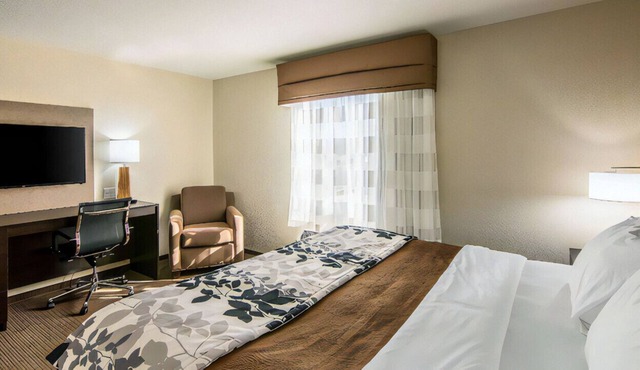 Extravagant Room for Couples' Escape! Free WiFi