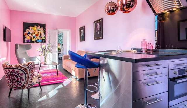 extravaganza Apartment