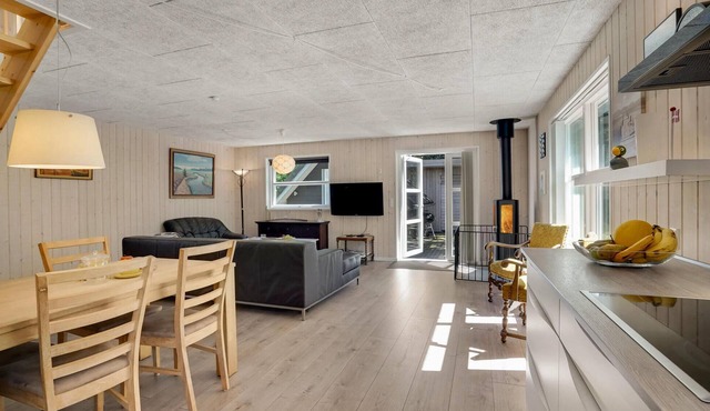 Extremely beautiful cottage with bright and friendly ambience.