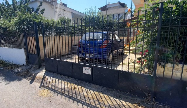 Extremely beautiful house with free parking close to the sea