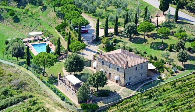 Extremely panoramic villa with private swimming pool, large, well-equipped outdoor area, terrace wit
