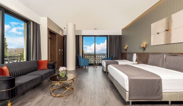 Ezkar Bathonea Art İstanbul Hotel