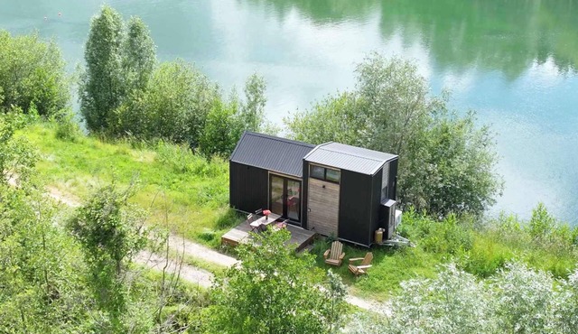 Ezy House 1 by Tiny Away