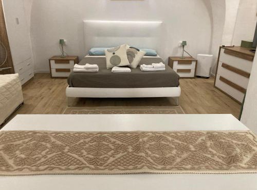 F&F Room