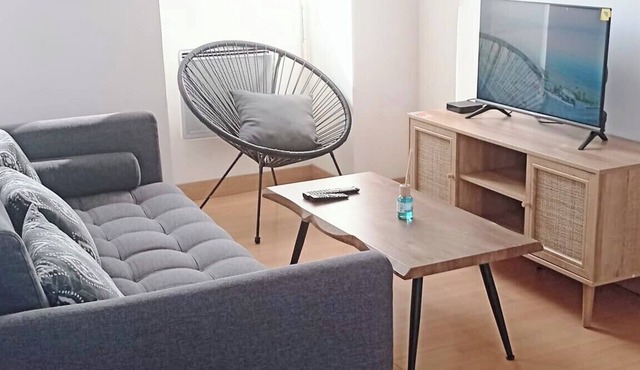 F2 Duplex Proche du Centre Avec Parking Privé