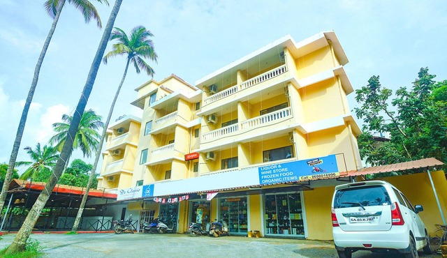 FabExpress De Classio With Pool, Candolim