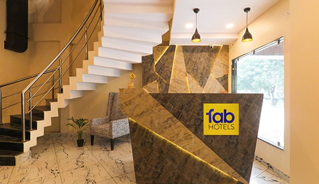 FabHotel Blueark