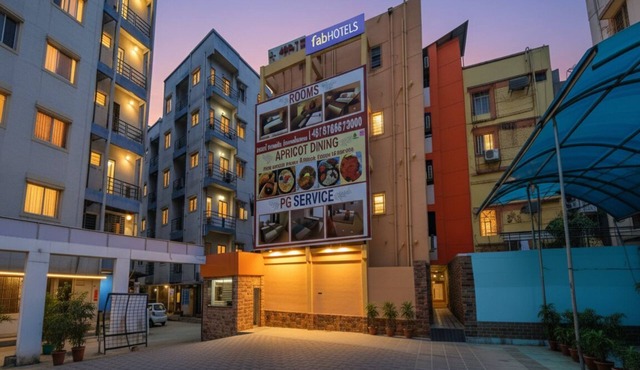 Fabhotel Empire Executive