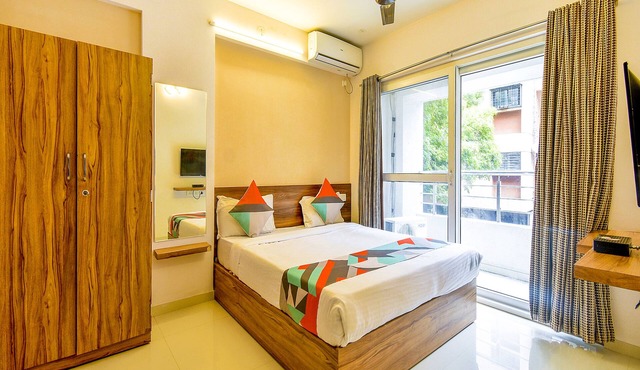 FabHotel Habitat