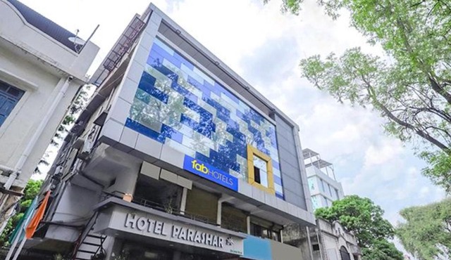 FabHotel Parashar