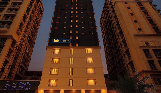 Fabhotel Prime Cloud 9