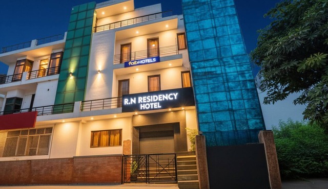 Fabhotel Rn Residency