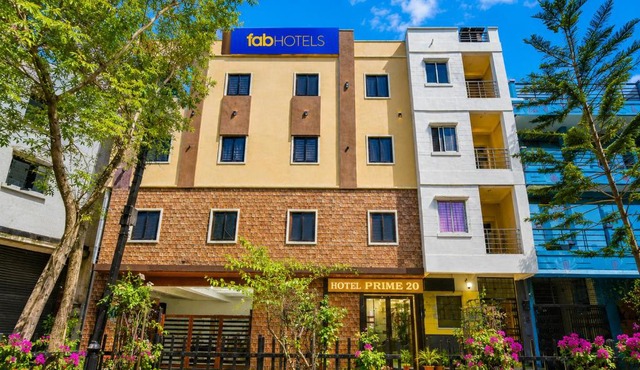 FabHotel Shaurya Palace, Pithampur