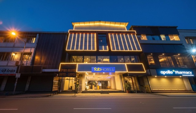 Fabhotel Spiro Grand