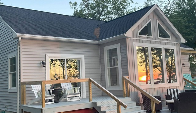Fabulous Beach House on Elliott Island -beautiful sandy beach, tranquil 6 acres