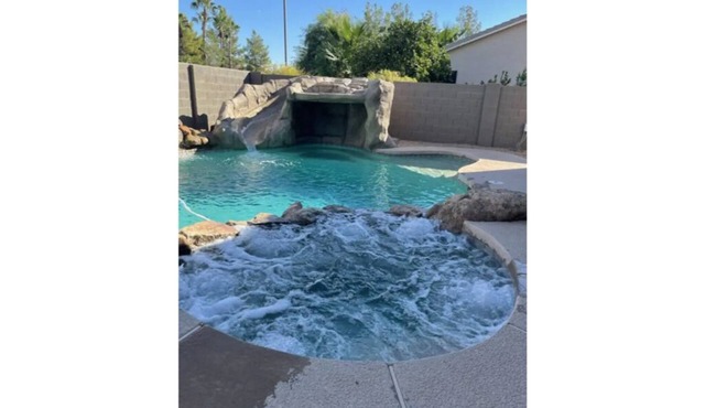 Fabulous Heated Spa/Pool Retreat Home