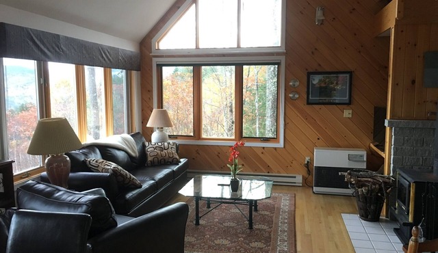 Fabulous, panoramic views from 3 levels in lovely home! Access pools/Rec ctr