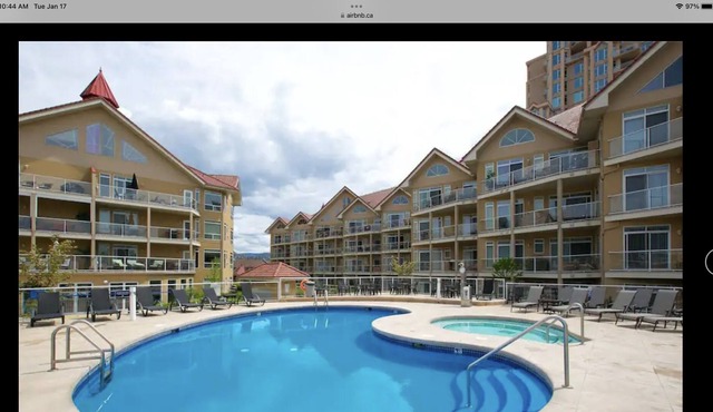 Fabulous Pool Level 2 Bedroom 2 Bath