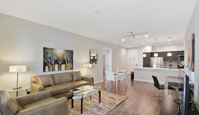 Facebook Proximity: Cozy 2BR Condo in Menlo Park