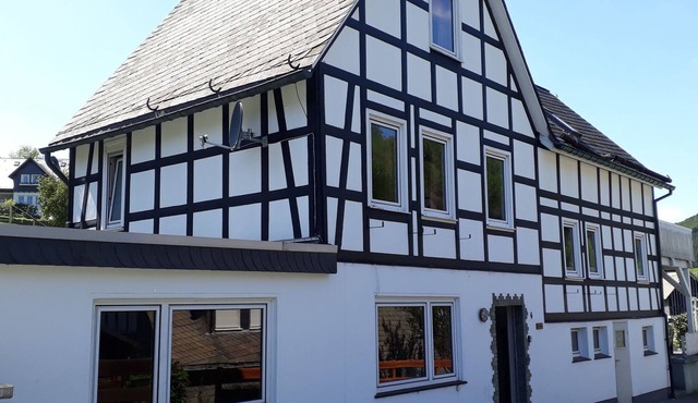 Fachwerkhaus mit 5 Schlafzimmern bei Winterberg by Interhome