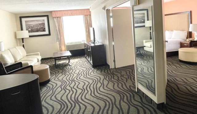 Fairbridge Hotel Cleveland East