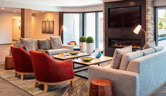 Fairfield by Marriott Inn & Suites Providence Airport Warwick