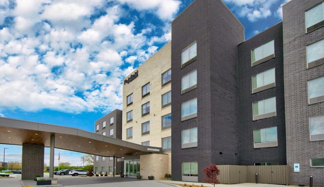 Fairfield by Marriott Inn & Suites Cincinnati North West Chester