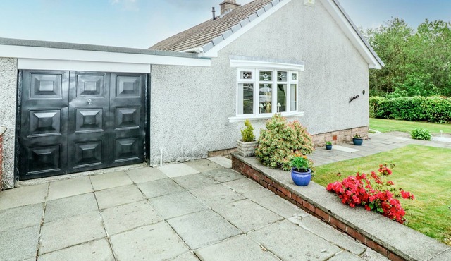 FAIRHAVEN, pet friendly, with a garden in Kilsyth