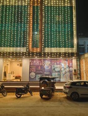 Fairview Anayaa