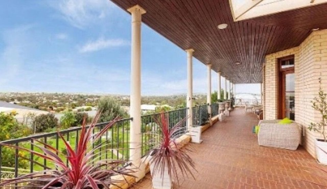 Fairway Manor Accommodation