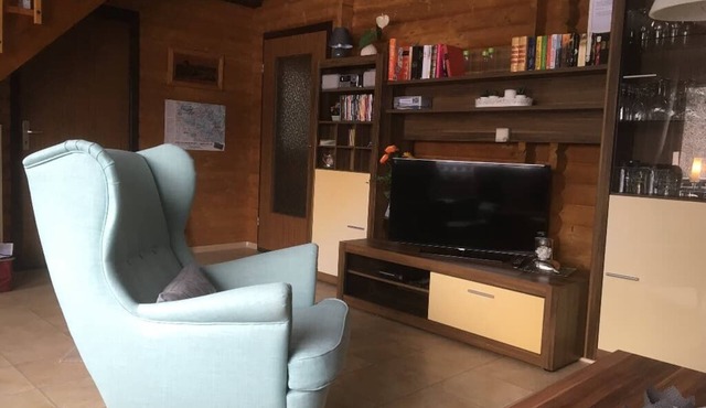 Falk vacation apartment with large balcony and panoramic view of the lake