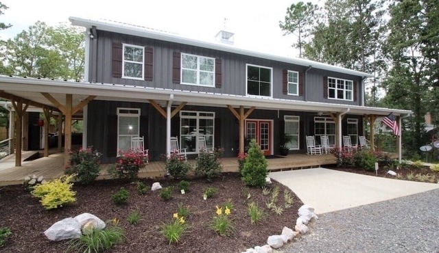 Fall Getaway at the UPPER level of Your Big Lake House-Hot tub, Kayaks, Fire Pit