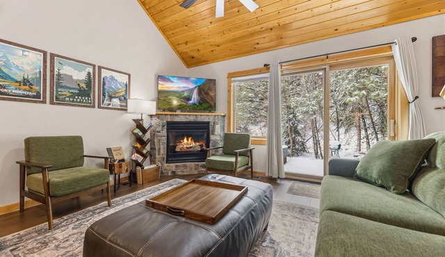 Fall River Hideaway Private Hot Tub Close to RMNP