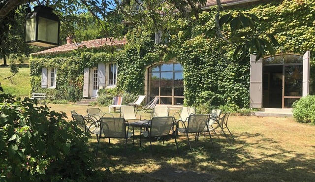 Family estate in the heart of Périgord with pool