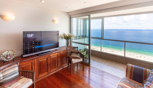 Familiar Seaside Retreat
