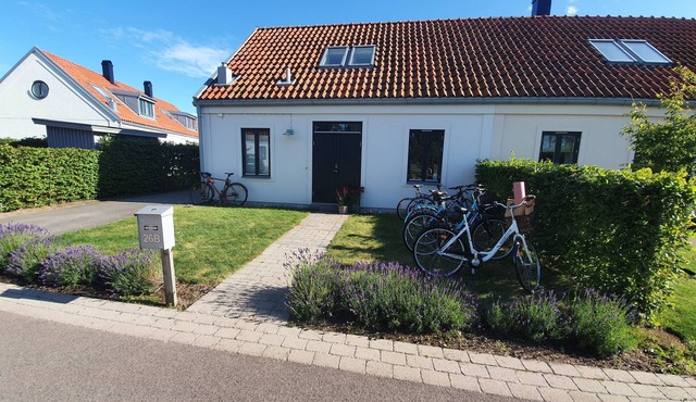Familjevänligt och Soligt Läge på Bjäreterassen, Torekov