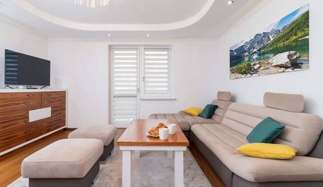 Family Apartment in the Center | 2 Balconies with a View